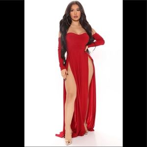 Fashion Nova elegantly fab off shoulder maxi dress-wine NWT never worn
